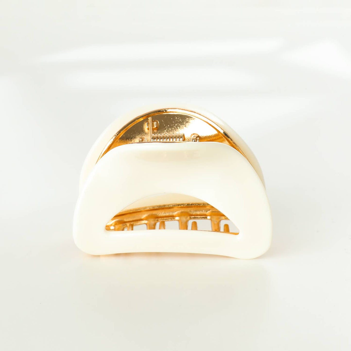 Curved Metal Claw Clip | Medium Size