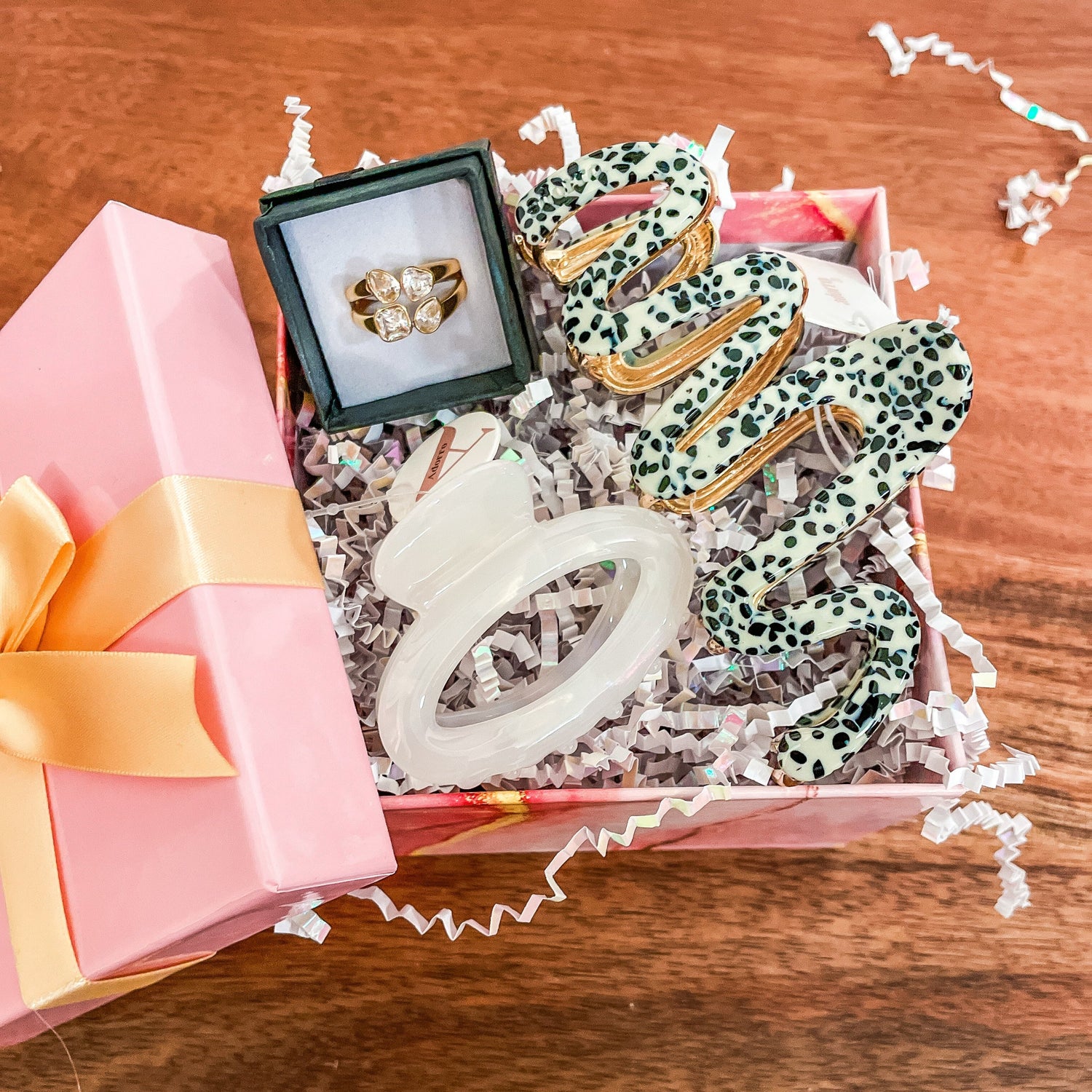Gift Sets & Bundles
